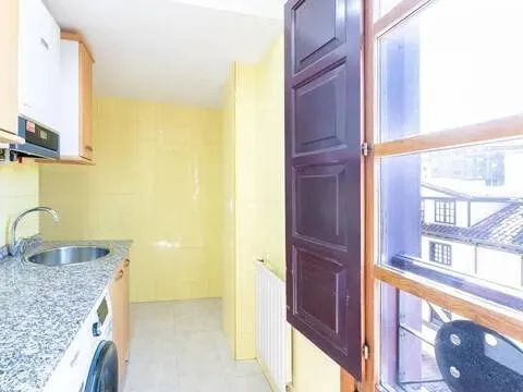 Pis de 84 m² a Oviedo