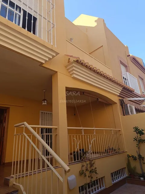 Haus 120 m² in Roquetas de Mar