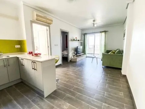 Pis de 70 m² a Oriola