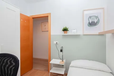 Chambre à louer, Valence