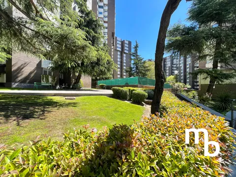 Wohnung 152 m² in Madrid