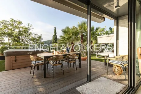 Casa de 305 m² a Tiana