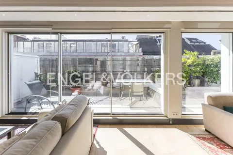 Appartamento 280 m² a Madrid