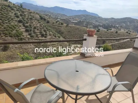Будинок 90 м² у Torrox