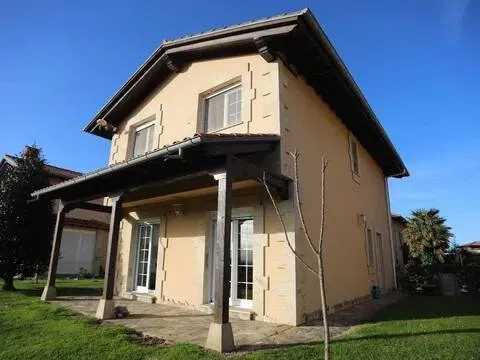 Casa de 216 m² a Udías (2/42)