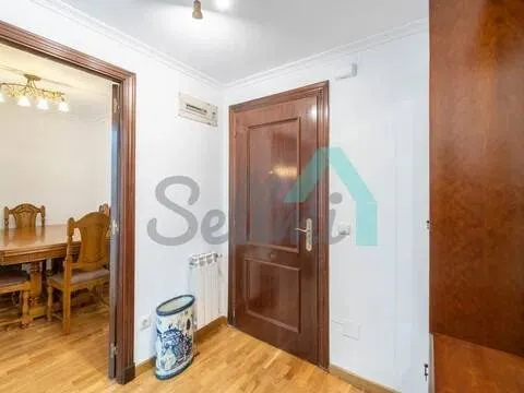 Pis de 75 m² a Oviedo