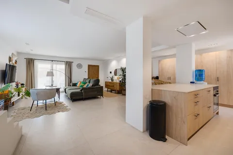 Casa de 355 m² a Torrevella