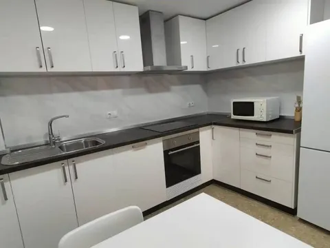 Квартира 85 м² у Малаґі