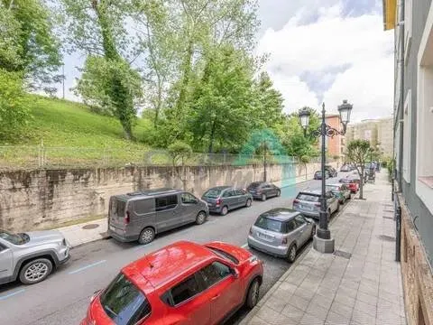 Appartamento 87 m² a Oviedo