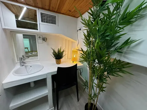 Room for rent, Madrid