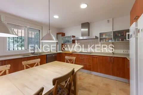 Casa de 350 m² a Petrés