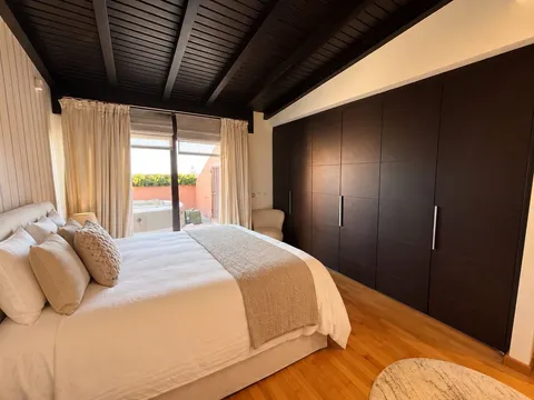 Appartement 330 m² à Luque