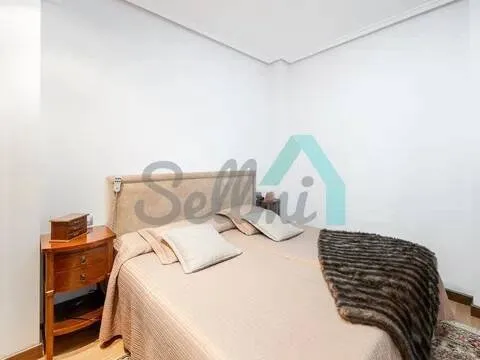 Pis de 92 m² a Oviedo