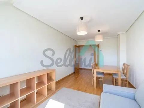 Pis de 69 m² a Oviedo