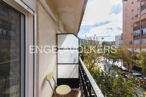 Pis de 77 m² a València