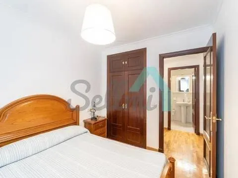 Pis de 75 m² a Oviedo