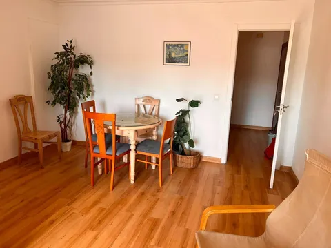 Stanza 85 m², Siviglia