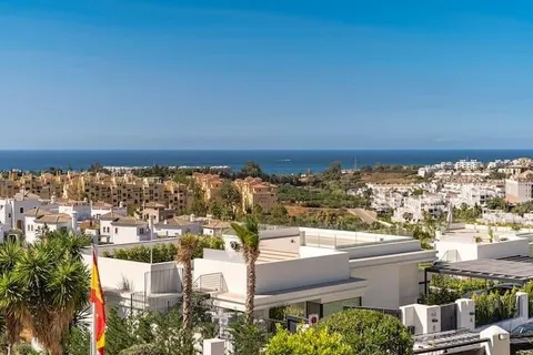Flat 130 m² in Estepona