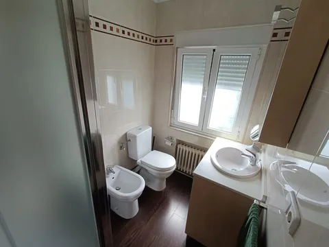 Haus 180 m² in Avilés