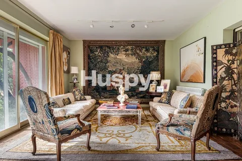 Pis de 1200 m² a Pozuelo de Alarcón