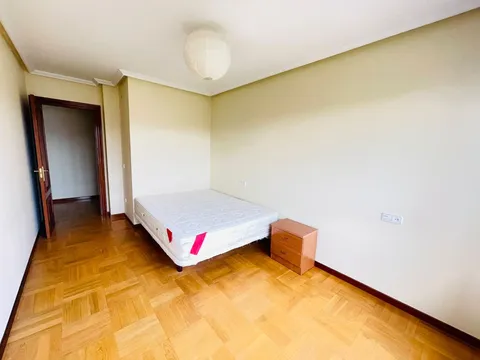 Wohnung 92 m² in Gijón / Xixón