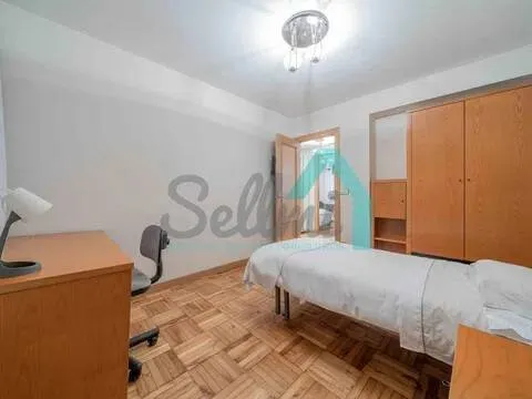 Pis de 84 m² a Oviedo