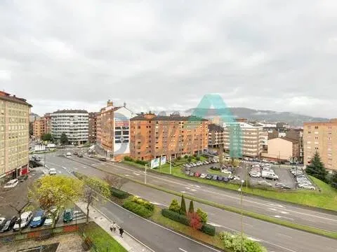 Pis de 86 m² a Oviedo