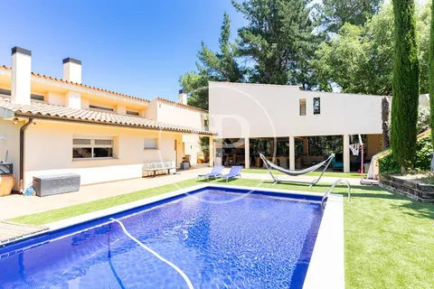 Haus 325 m² in Matadepera