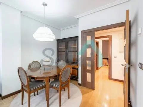 Pis de 92 m² a Oviedo