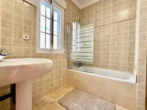 Casa de 130 m² a Oriola