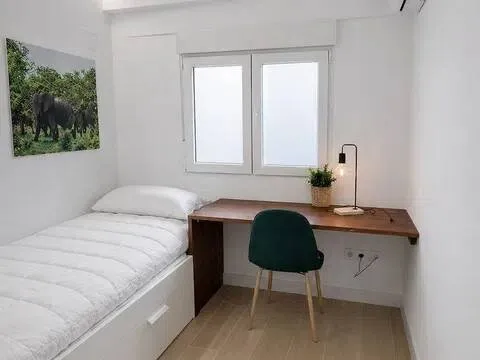 Zimmer 80 m², Burjassot