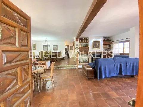 Appartement 380 m² à Nàquera / Náquera