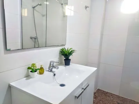 Habitació de lloguer, Burjassot