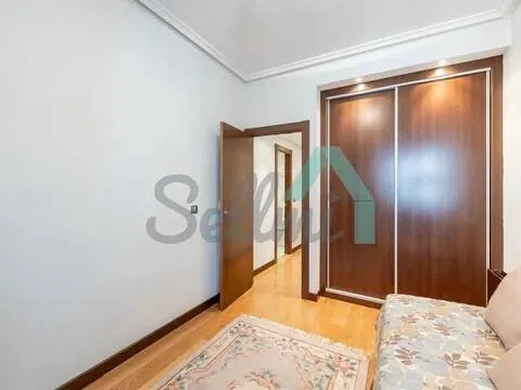 Pis de 92 m² a Oviedo