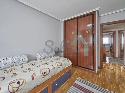 Pis de 106 m² a Oviedo