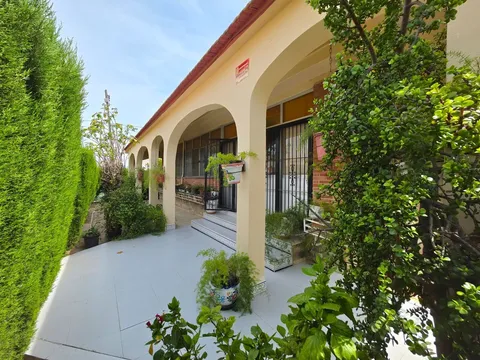 Casa de 235 m² en el Campello