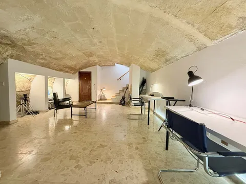 Habitació de lloguer, Maó