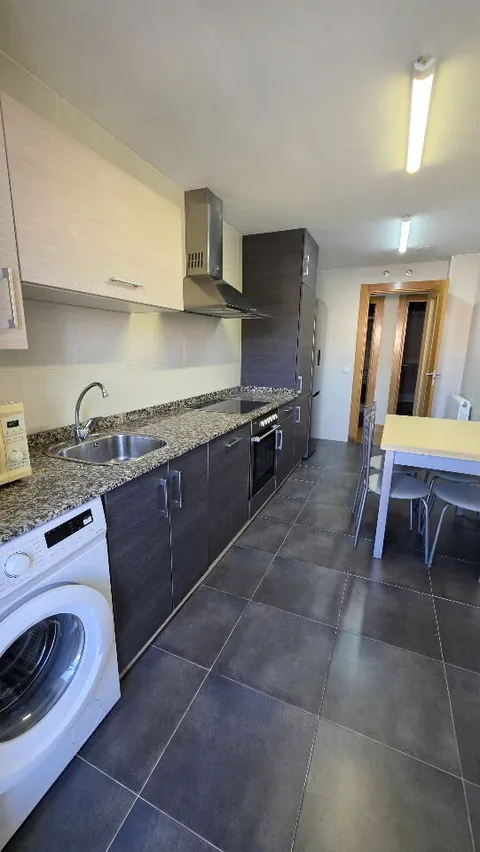 Pis de 93 m² a Lardero