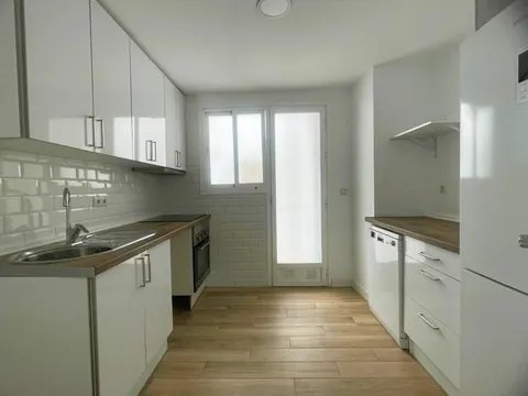 Flat 141 m² in Granada