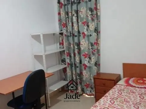 Pis de 80 m² a Còrdova