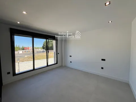 Maison 500 m² à Villamayor