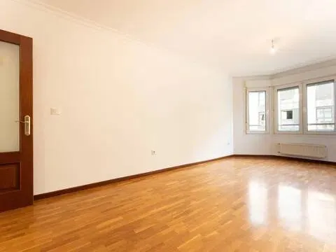Wohnung 96 m² in Gijón / Xixón