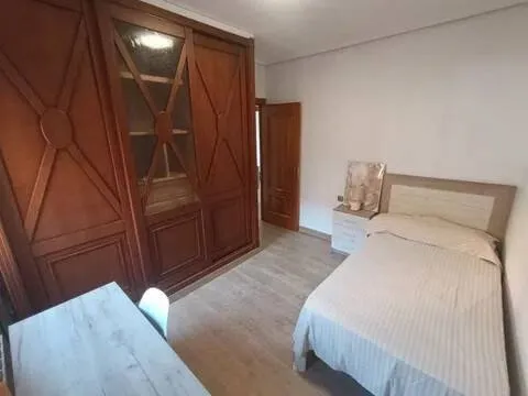 Quarto para alugar, Albacete