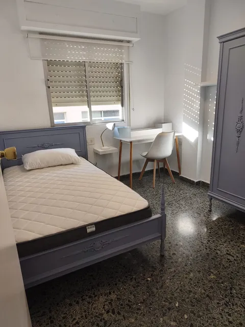 Habitació de lloguer, Burjassot