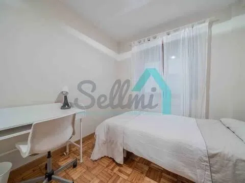Pis de 84 m² a Oviedo