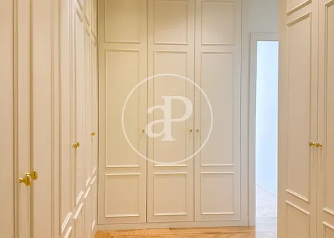 Wohnung 340 m² in Madrid