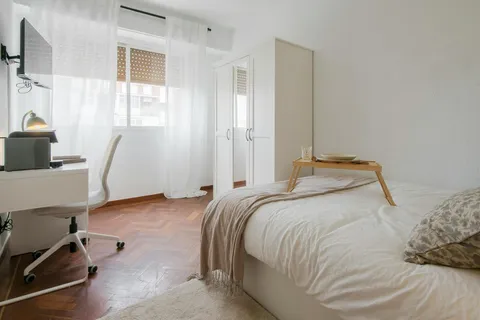 Room for rent, Madrid