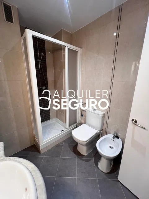 Flat 62 m² in Madrid (2/15)