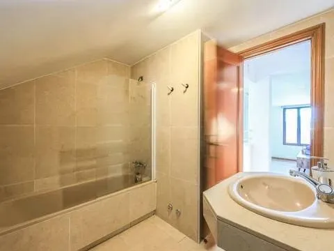 Wohnung 217 m² in Madrid