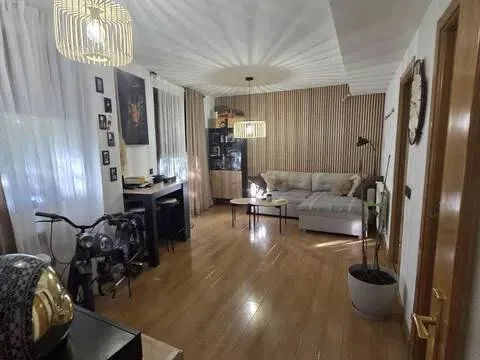Pis de 61 m² a El Viso de San Juan (3/12)